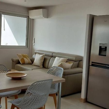 Front De Mer - Emplacement Prise Au Calme - T2 Moderne Et Entierement Climatise - Tout A Pieds Sanary-sur-Mer Exterior photo